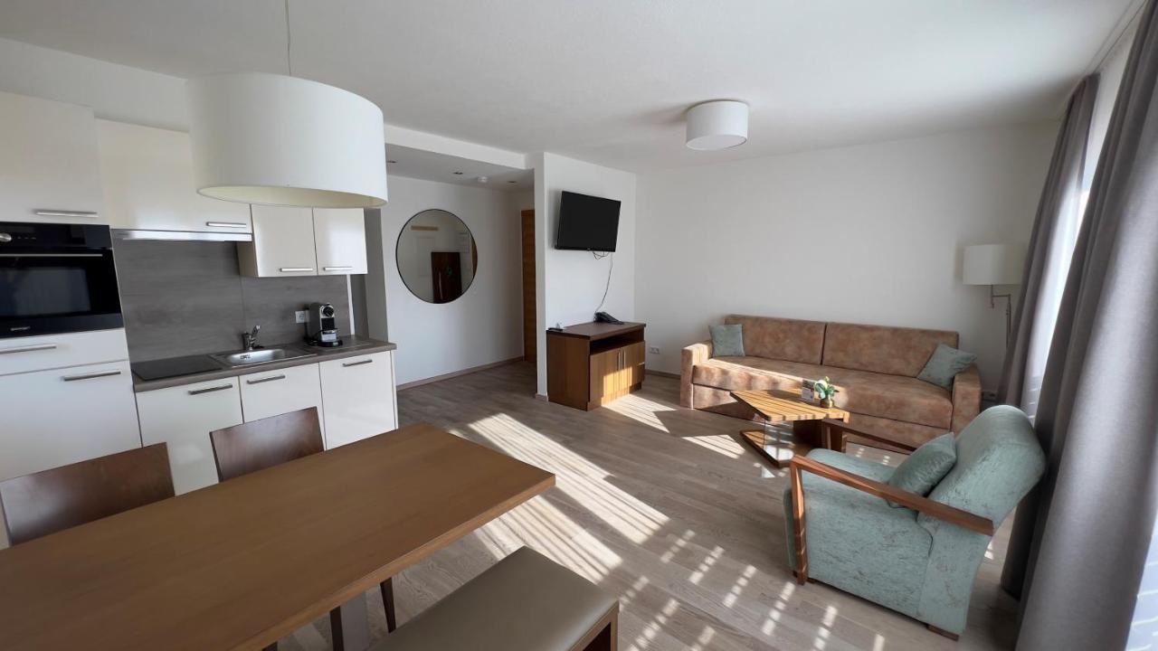 Apartmenthotel 'S Mitterndorf Traunkirchen Extérieur photo